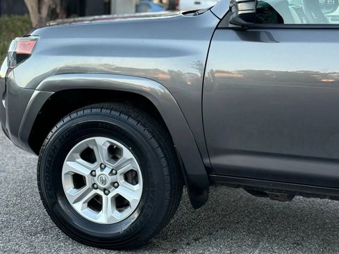 Used 2017 Toyota 4Runner SR5 image 7
