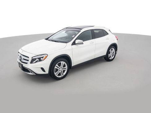 Used 2015 Mercedes-Benz GLA 250 4MATIC image 9