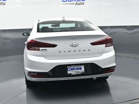 Used 2020 Hyundai Elantra SEL w/ Winter Weather Package image 7