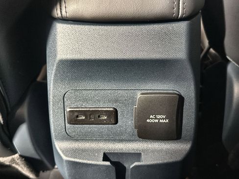 New 2025 Ford Maverick Lariat w/ Black Appearance Package image 34