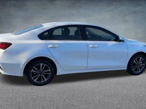 Used 2024 Kia Forte LXS w/ LXS Technology Package FWD image 23