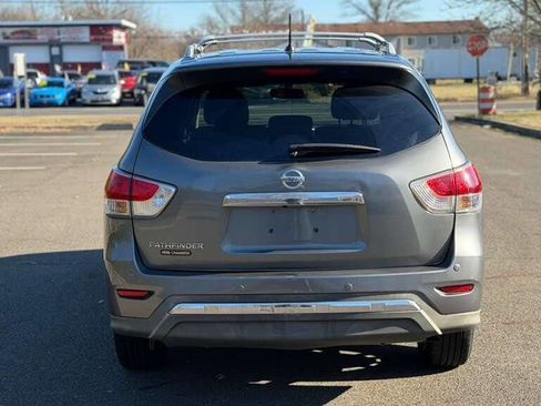 Used 2015 Nissan Pathfinder SV w/ Cargo Package image 6