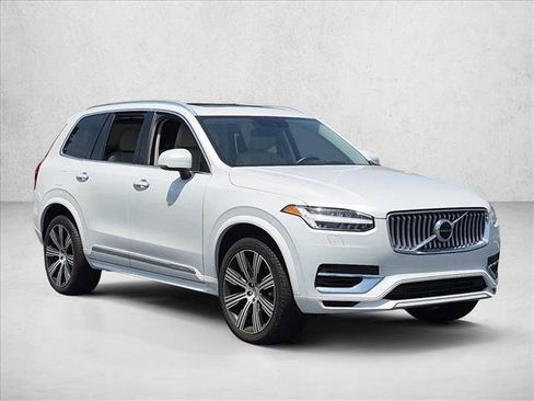 Used 2022 Volvo XC90 T8 Inscription AWD/4WD image 3