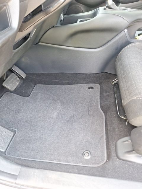 Used 2023 Honda HR-V LX image 9
