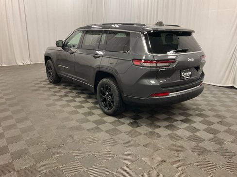 Used 2024 Jeep Grand Cherokee L Limited w/ Luxury Tech Group II AWD/4WD image 9