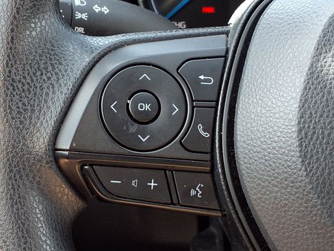 Certified 2025 Toyota RAV4 LE AWD/4WD image 15