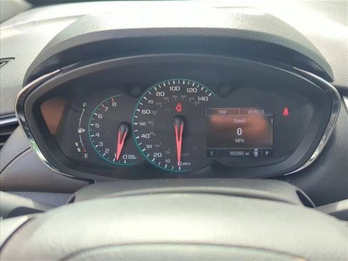 Used 2018 Chevrolet Trax Premier w/ Midnight Edition FWD image 10