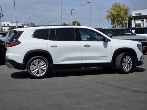 New 2025 GMC Acadia Elevation w/ Elevation Premium Package image 3