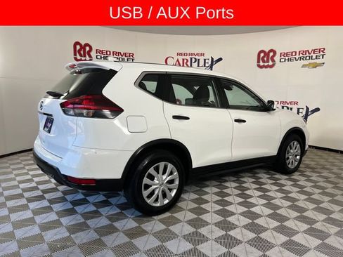 Used 2020 Nissan Rogue S FWD image 8