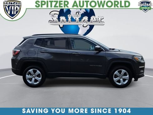 Used 2019 Jeep Compass Latitude w/ Cold Weather Group AWD/4WD image 9
