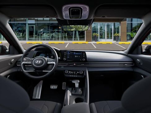 New 2025 Hyundai Elantra Sport image 18