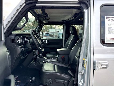 Certified 2023 Jeep Wrangler Sahara w/ Cold Weather Group image 11