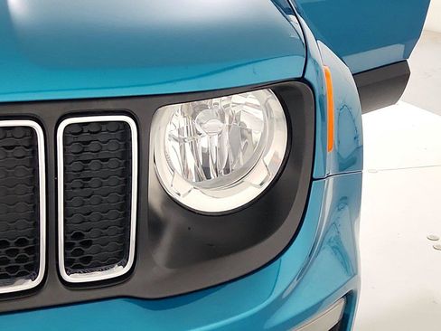 Used 2021 Jeep Renegade Latitude w/ Sun & Sound Group FWD image 37