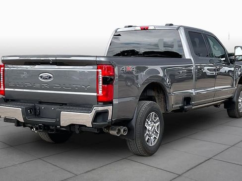 Used 2026 Ford F250 Lariat AWD/4WD image 13