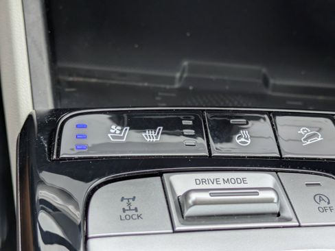 Certified 2023 Hyundai Tucson Limited AWD/4WD image 24