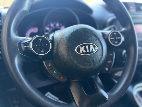 Used 2014 Kia Soul + FWD image 31