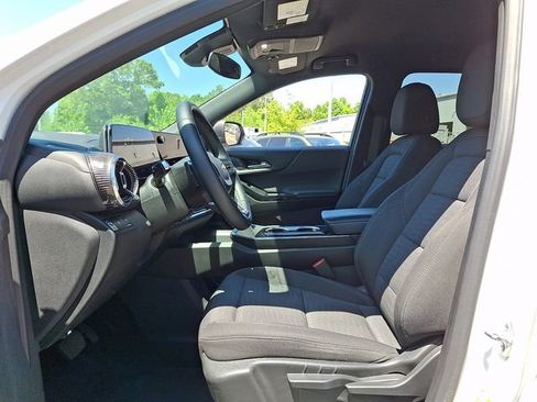 Used 2025 Chevrolet Equinox LT FWD image 13