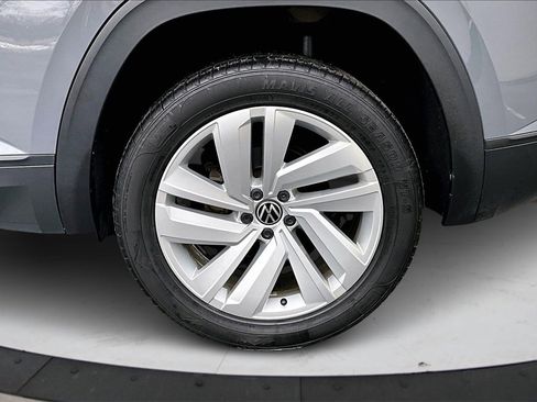 Used 2022 Volkswagen Atlas Cross Sport SE image 35