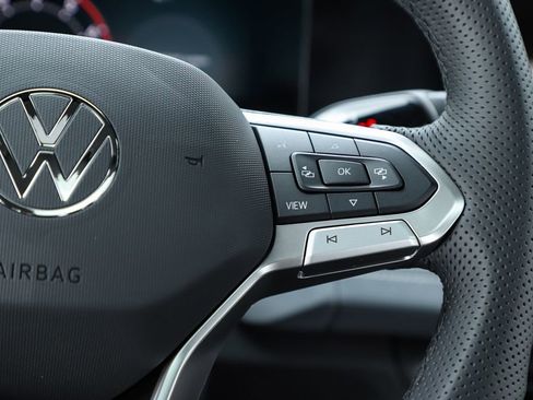 New 2026 Volkswagen Tiguan SE R-Line image 61