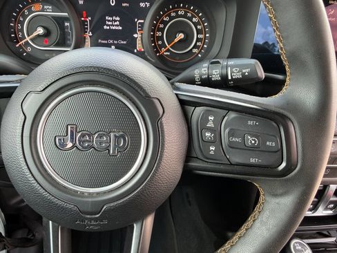 Used 2024 Jeep Wrangler Sport AWD/4WD image 18