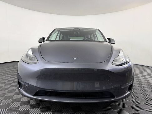Used 2023 Tesla Model Y Long Range AWD/4WD image 4