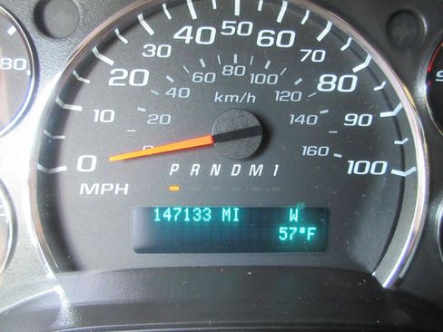 Used 2020 Chevrolet Express 2500 w/ Driver Convenience Package RWD image 35