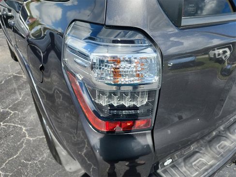 Used 2020 Toyota 4Runner SR5 Premium w/ Moonroof Package image 9