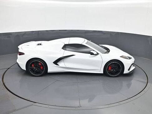 Used 2025 Chevrolet Corvette Stingray Preferred Conv w/ 2LT RWD image 16