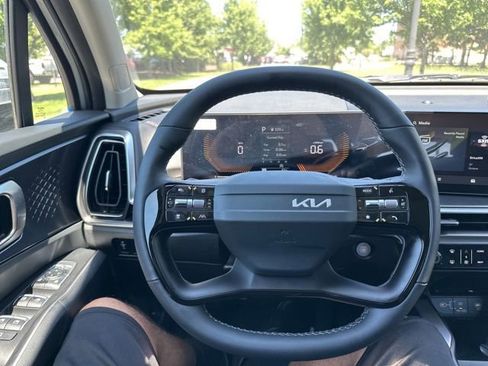 New 2026 Kia Sorento LX FWD image 41