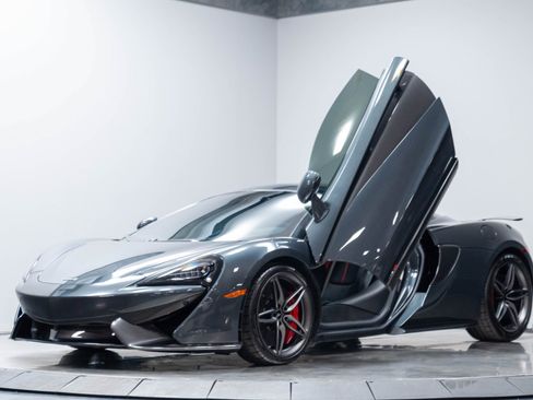 Used 2019 McLaren 570S Coupe RWD image 3