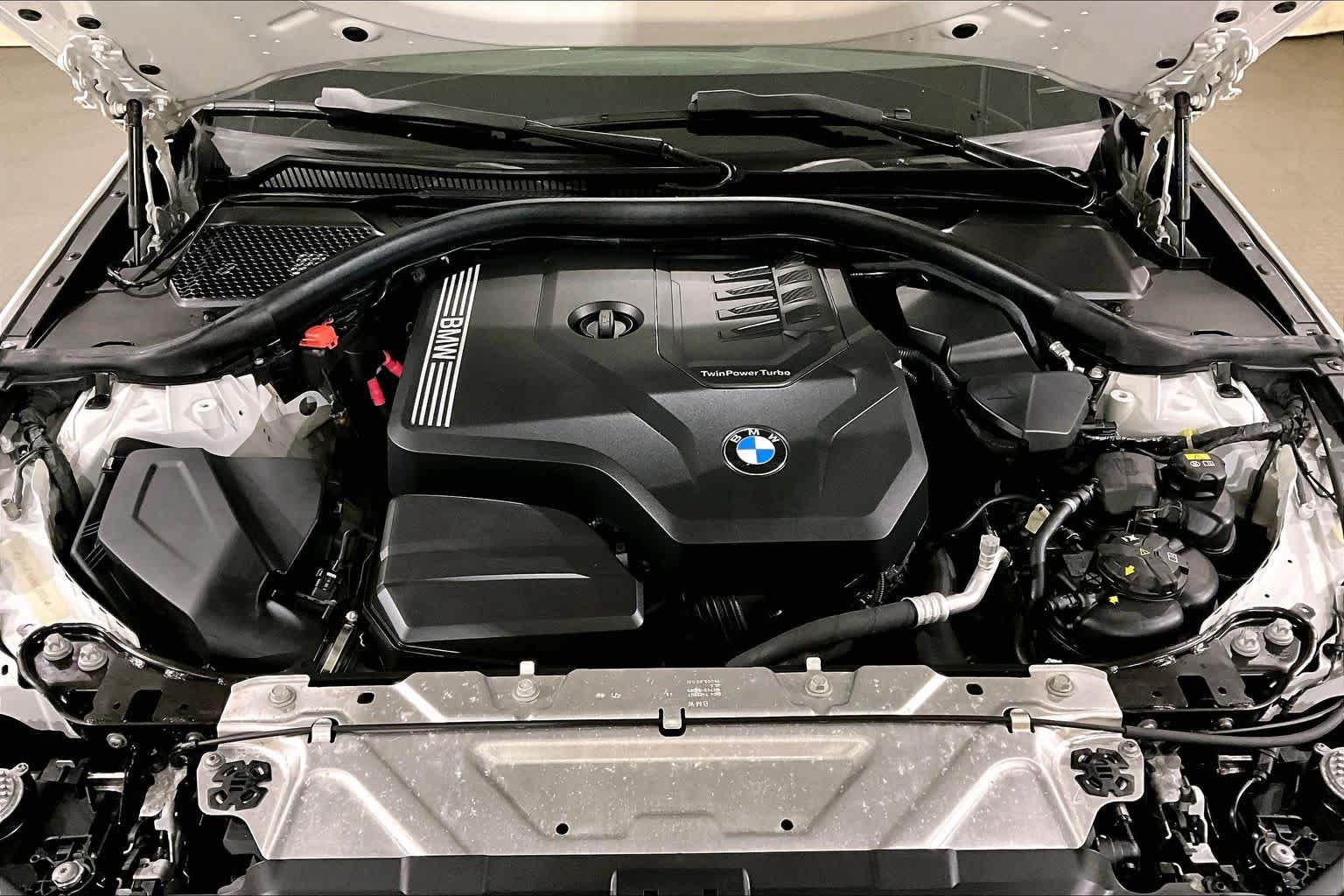 Used 2022 BMW 330i xDrive Sedan w/ Driving Assistance Package AWD/4WD image 29