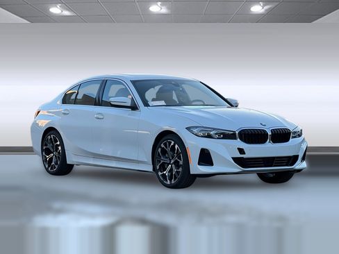 Used 2026 BMW 330i Sedan w/ Premium Package RWD image 6