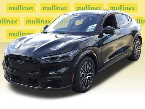 Certified 2025 Ford Mustang Mach-E Premium AWD/4WD image 14