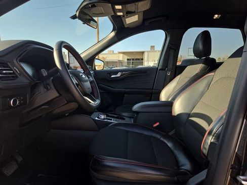 Used 2025 Ford Escape ST-Line image 21