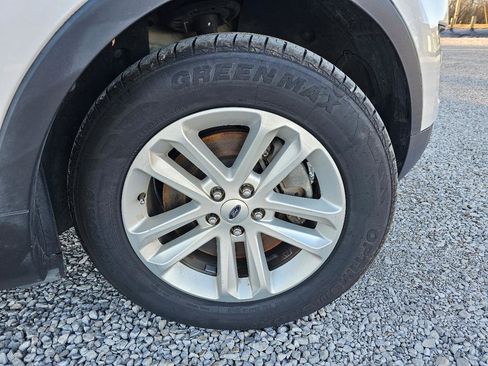 Used 2017 Ford Explorer XLT w/ Equipment Group 202A image 75