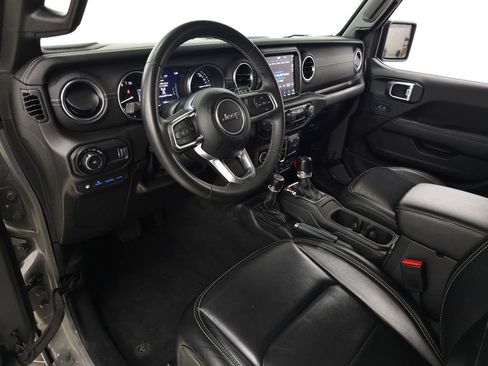 Used 2024 Jeep Wrangler Sahara w/ Technology Group image 17