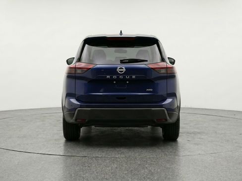 Used 2025 Nissan Rogue SV FWD image 7