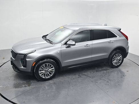 Used 2025 Cadillac XT4 Premium Luxury image 42
