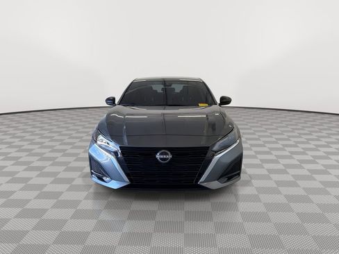 Certified 2025 Nissan Altima 2.5 SV FWD image 4