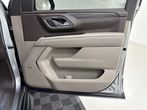 Used 2023 GMC Yukon SLT RWD image 36