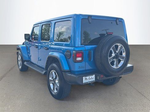 Used 2022 Jeep Wrangler Unlimited Sahara AWD/4WD image 6