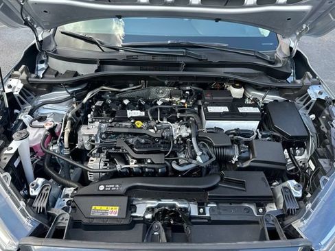 Used 2025 Toyota Corolla Cross L FWD image 30