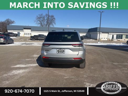 New 2026 Jeep Grand Cherokee Limited w/ Limited Altitude Package image 10