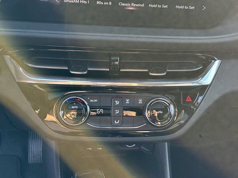New 2026 Buick Envista Sport Touring FWD image 24