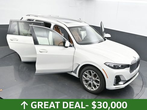 Used 2022 BMW X7 xDrive40i w/ Executive Package image 61