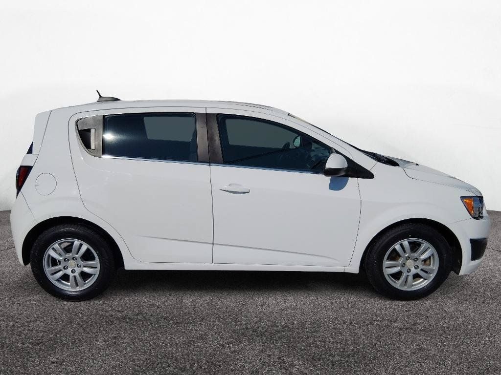 Used 2016 Chevrolet Sonic LT FWD image 8