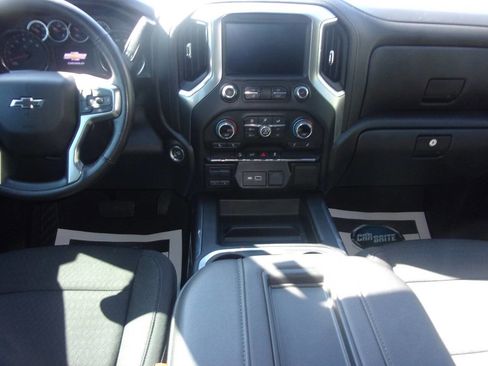 Used 2021 Chevrolet Silverado 1500 LT Trail Boss AWD/4WD image 16