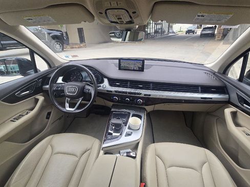 Used 2019 Audi Q7 2.0T Premium AWD/4WD image 11