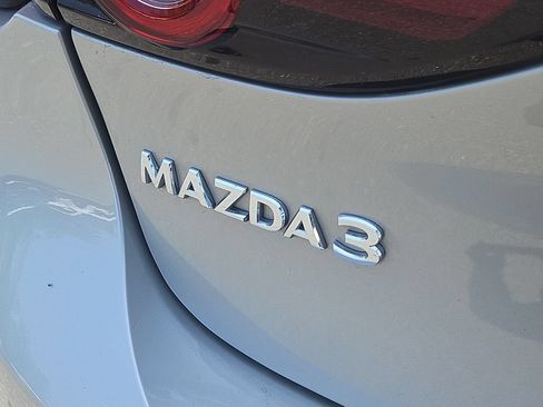 Used 2024 MAZDA MAZDA3 s FWD image 12