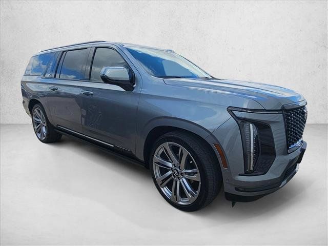 Used 2025 Cadillac Escalade ESV Sport Platinum AWD/4WD image 2